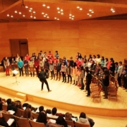 Cerca de 4.400 alumnos de 99 centros interpretarán la cantata “Partículas” gracias al programa educativo Cantania