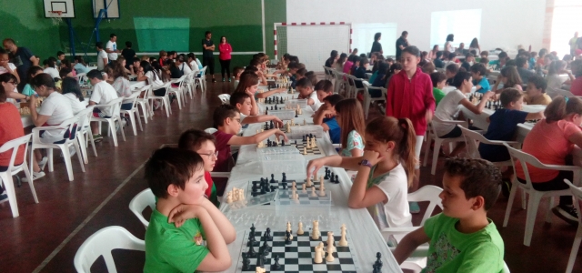 ¡Pasión por el ajedrez! Casi 250 alumnos en el Torneo Valdejunquera