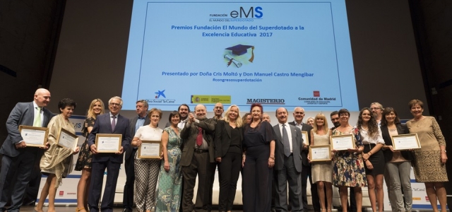 Escuelas Pías de Jaca recoge en Madrid el Premio Nacional a la Excelencia Educativa