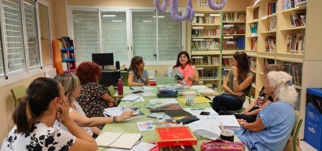 Primera sesión de «Leer juntos» en la biblioteca del CEIP «Parque Europa» (Utebo)
