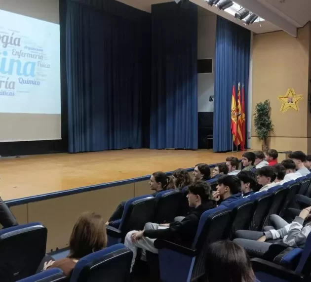 El alumnado del Colegio “La Salle Gran Vía” de Zaragoza se inspira para su futuro con la historia de tres mujeres