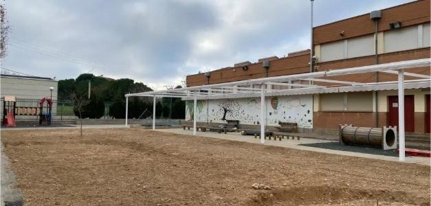 Dos colegios de Zaragoza renaturalizan sus patios